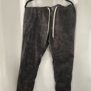 Vuori Sunday performance jogger XL